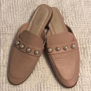 Women’s slides/mules in pink with pearl accents